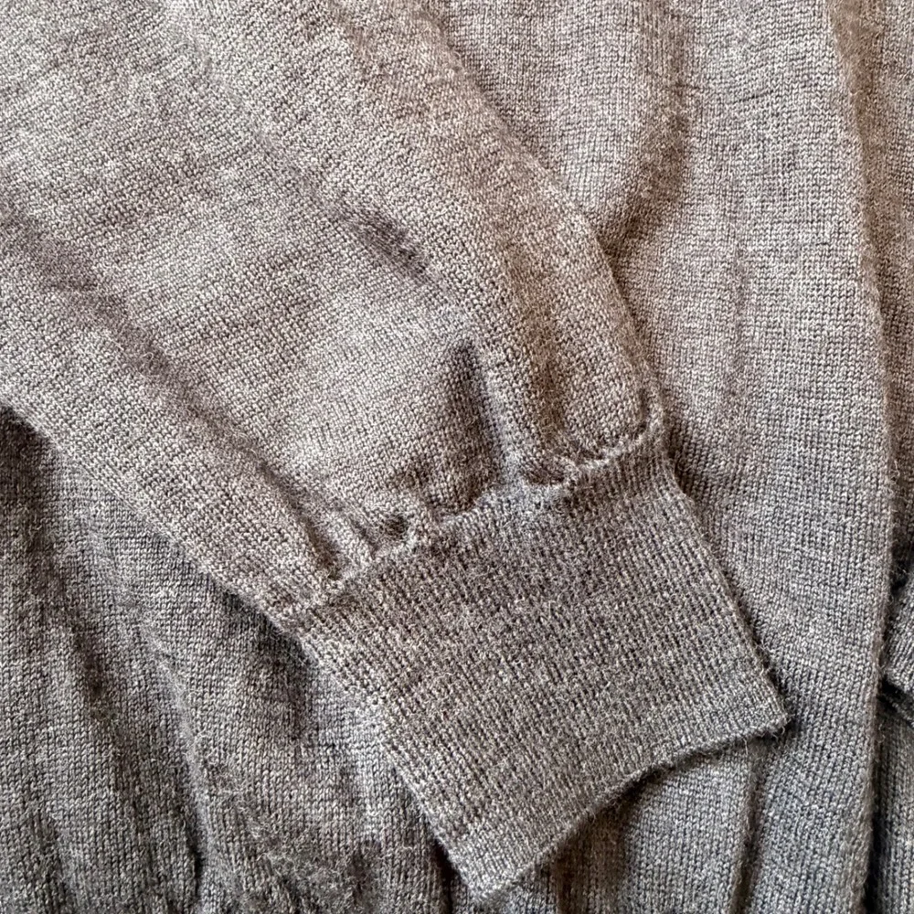 Merino Wool Made in Italy Mens Sweater (LG) Extra Fine Knit Gray Mens Layering